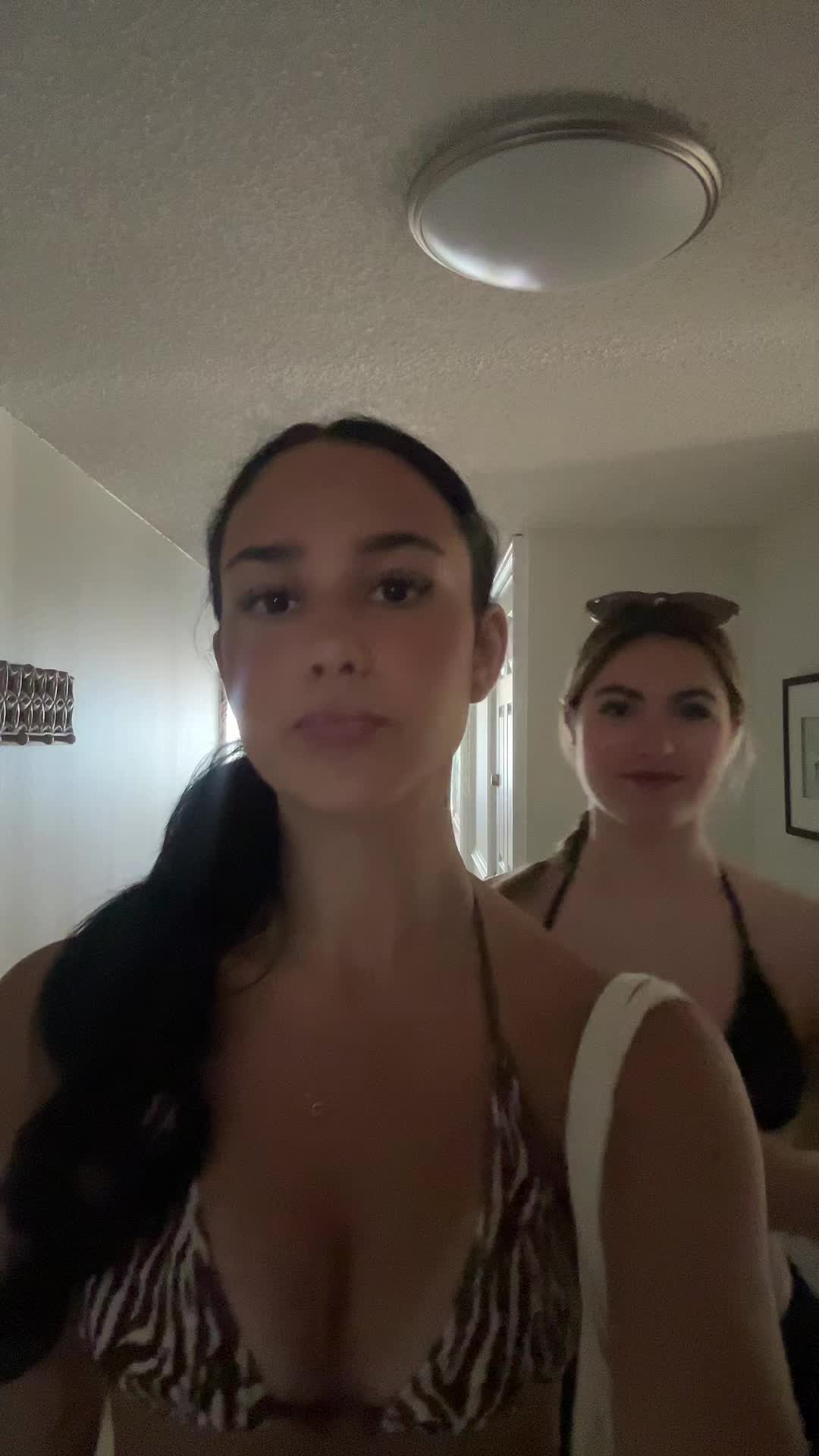 @Sophia 🤫
