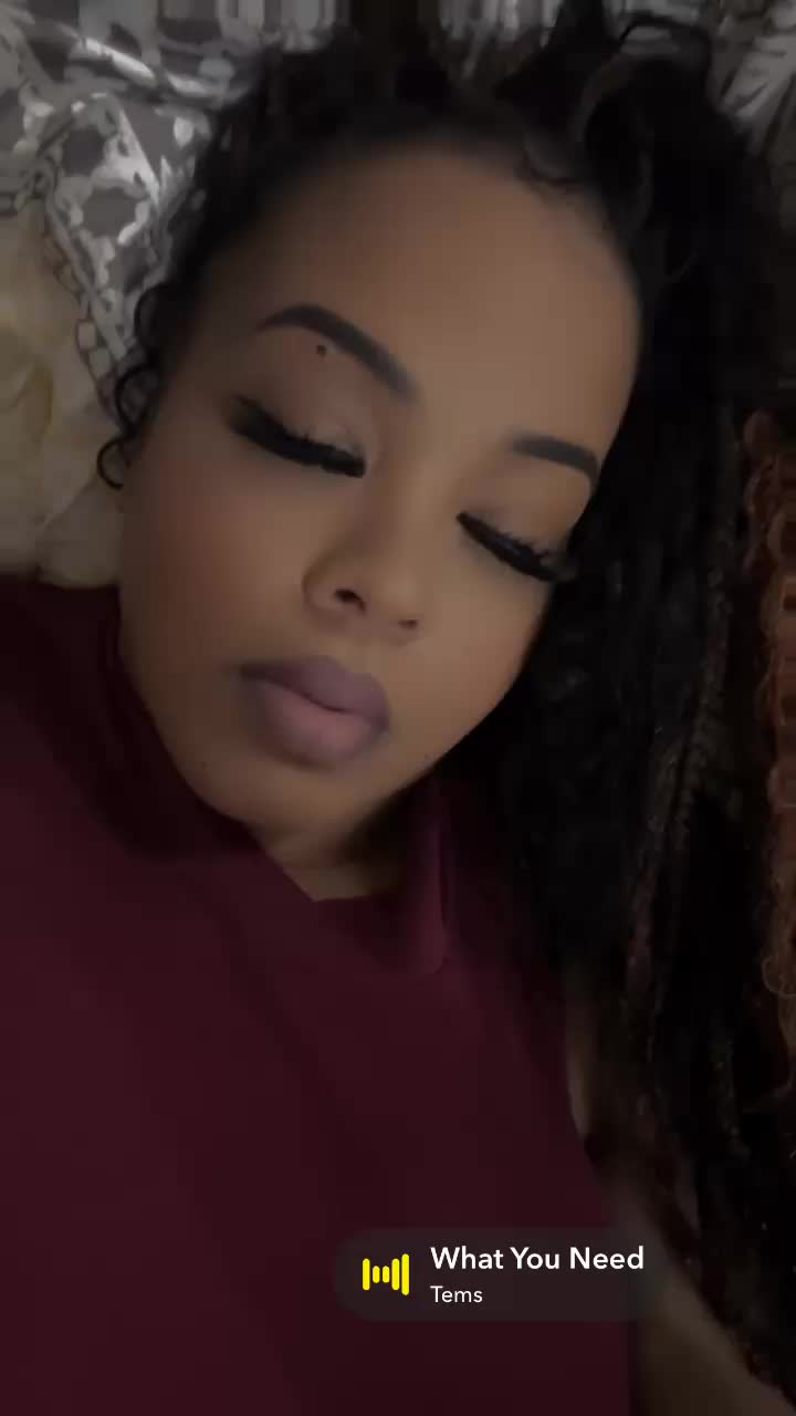 @MiMi 🎨🦋👑🦄
