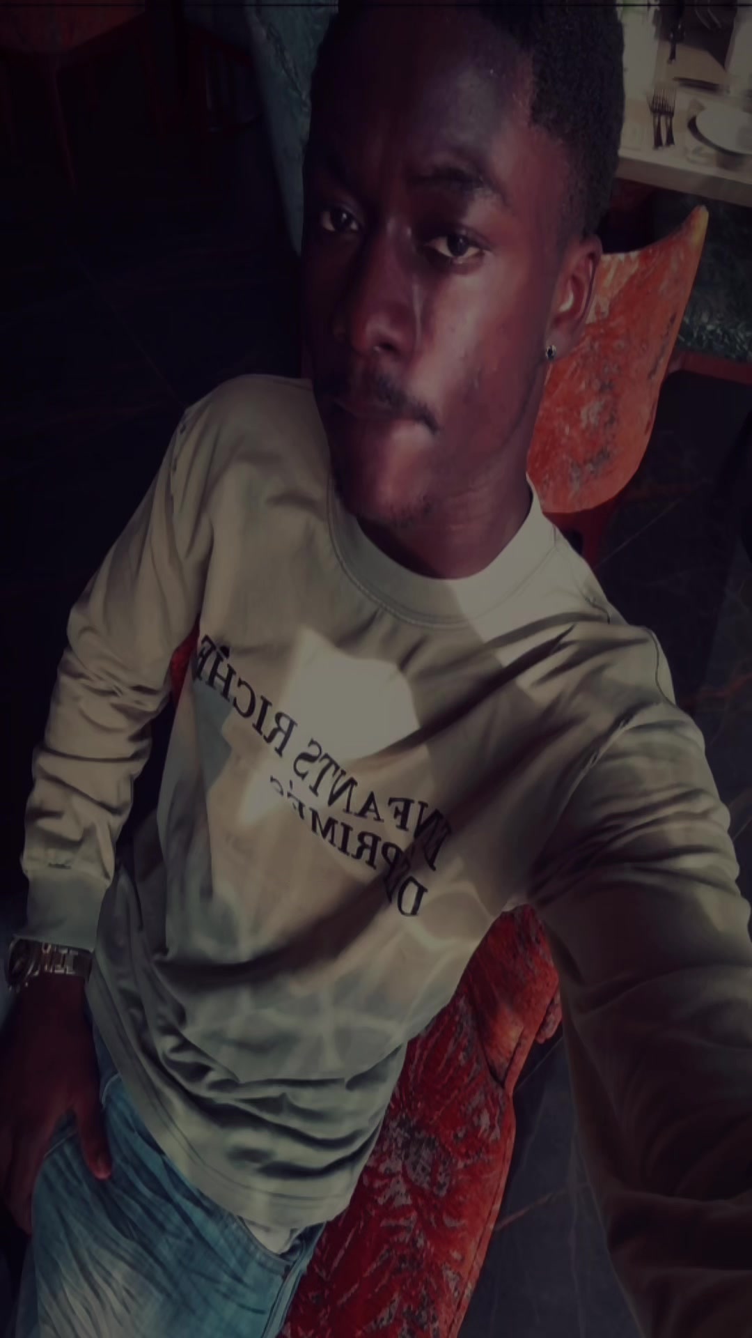 @/Èxpensive řoboy/🥹💕