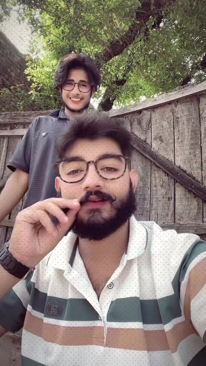 @HAMMAD GUJJAR✌♠️