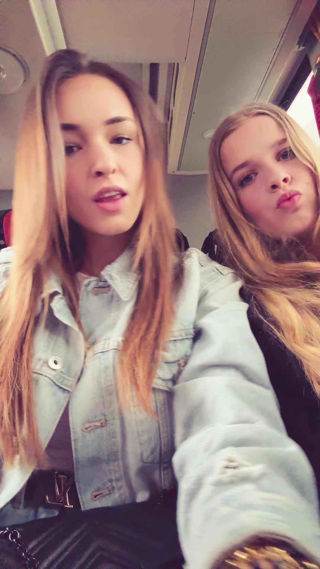 @Amélieke