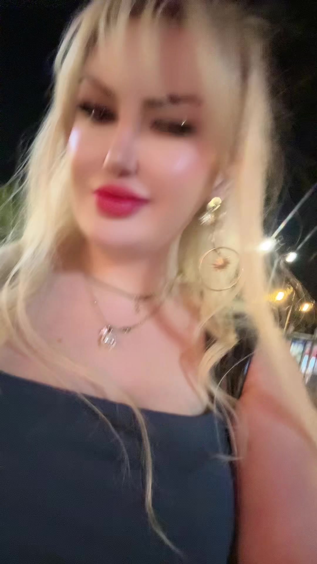 @Ayşegül