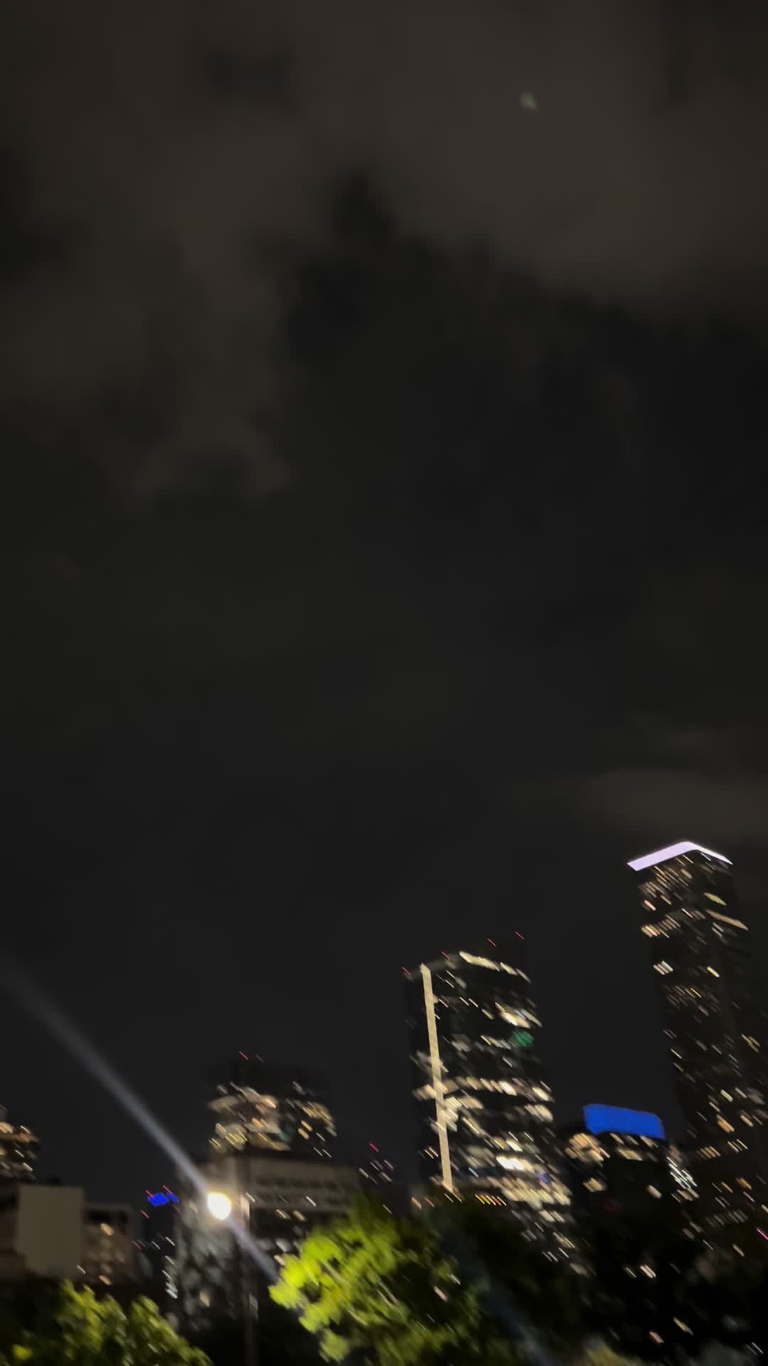 @HOUSTONLUXPARTYBUS