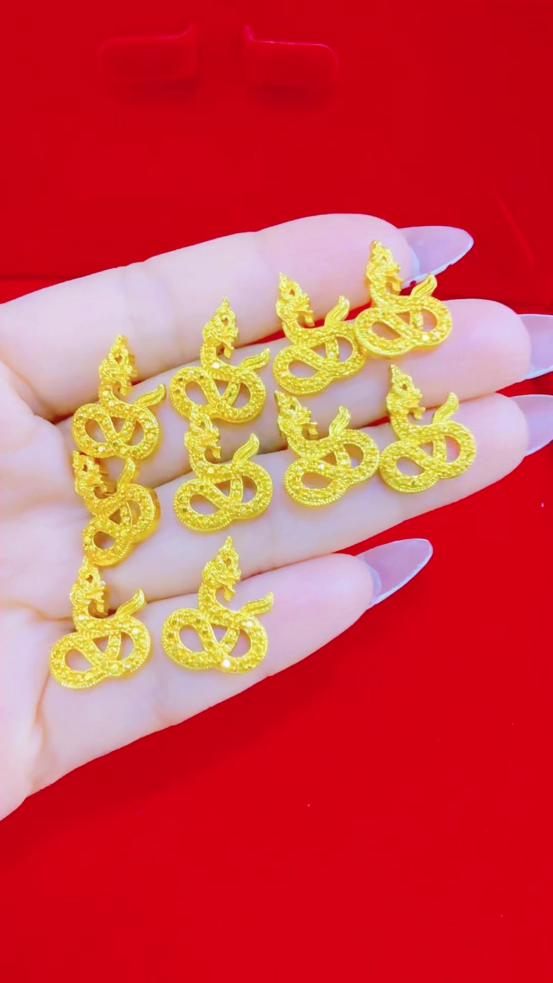 @មួយឡេង ហាងមាសពេជ្រ