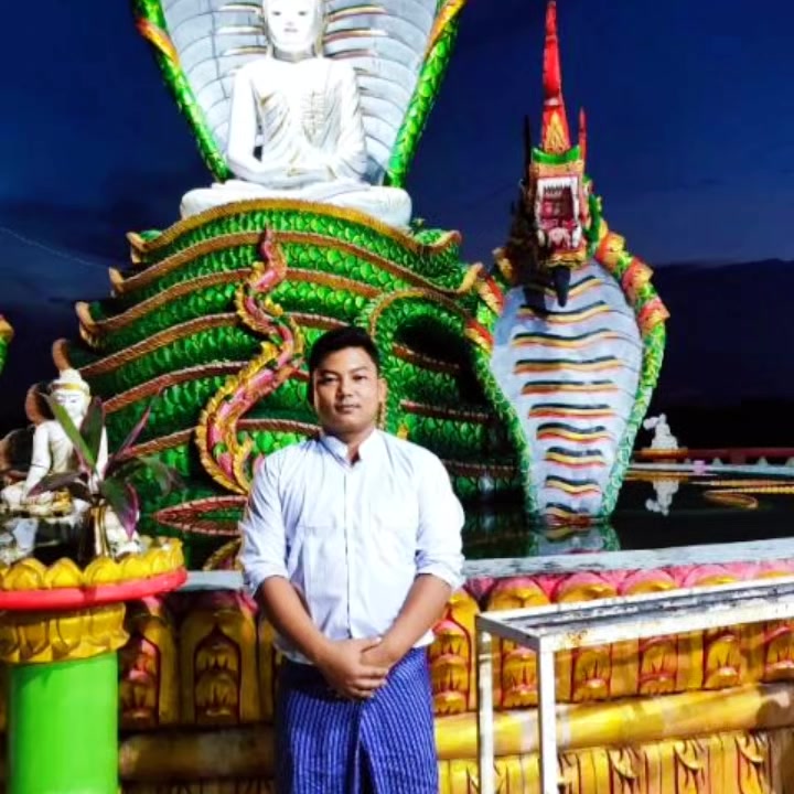 @Htet Lin Aung😡😡😡