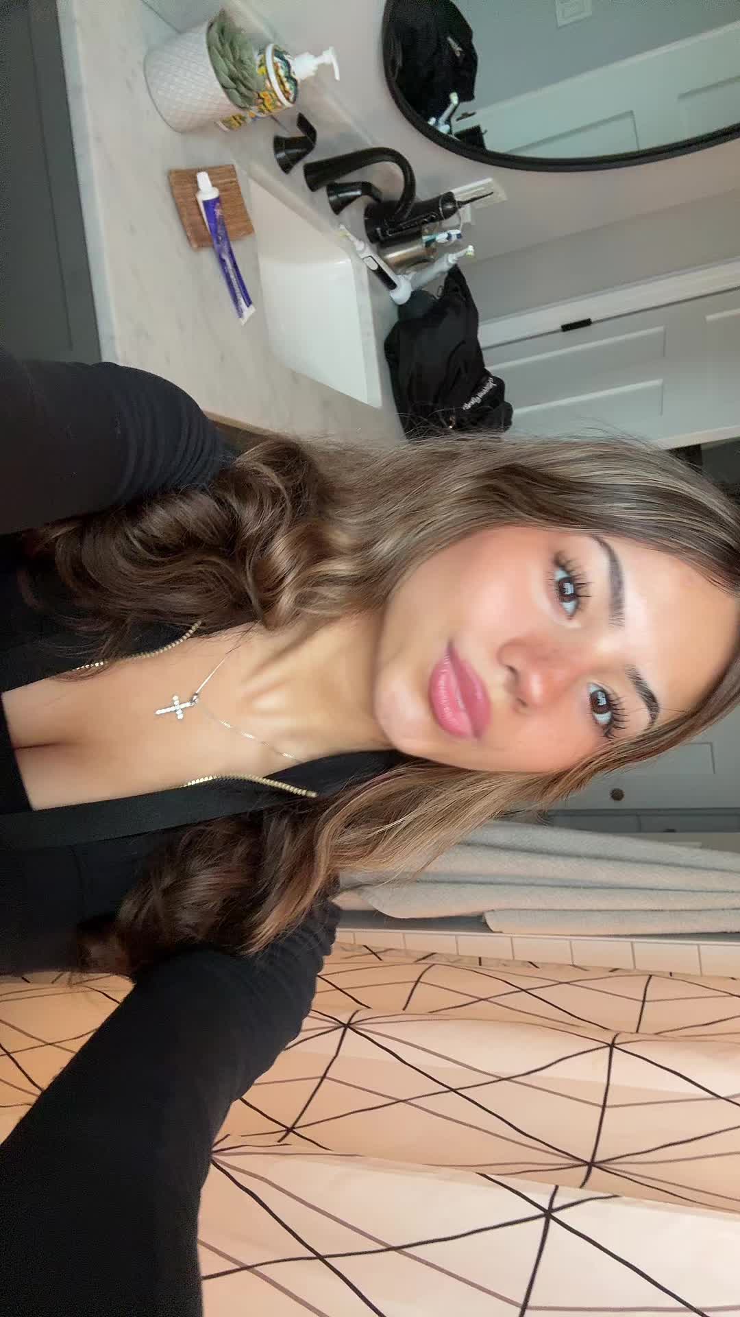 @ISA🐬🍆💖🦭🤗💵🦒