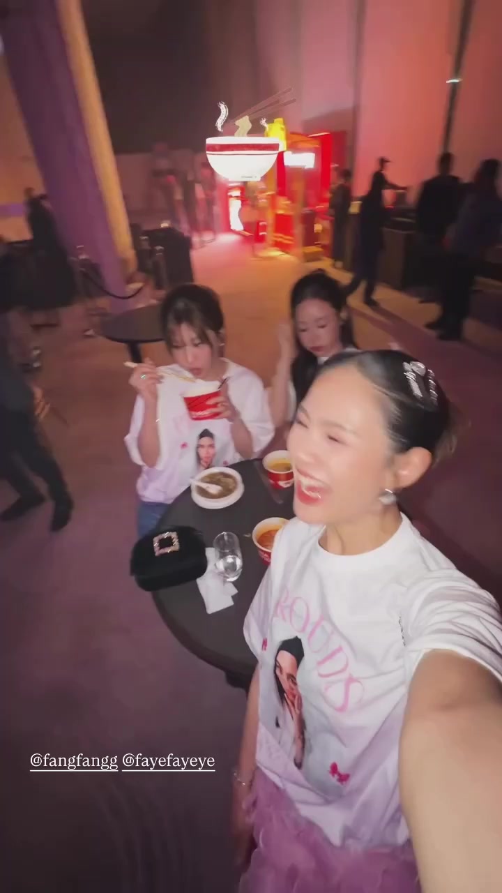 @𝐅𝐚𝐧𝐠_𝐒𝐮𝐩𝐩𝐨𝐫𝐭