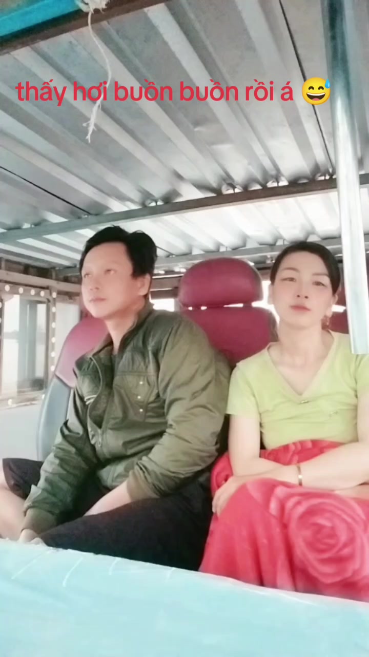 @&Uacute;t Thật hậu Giang
