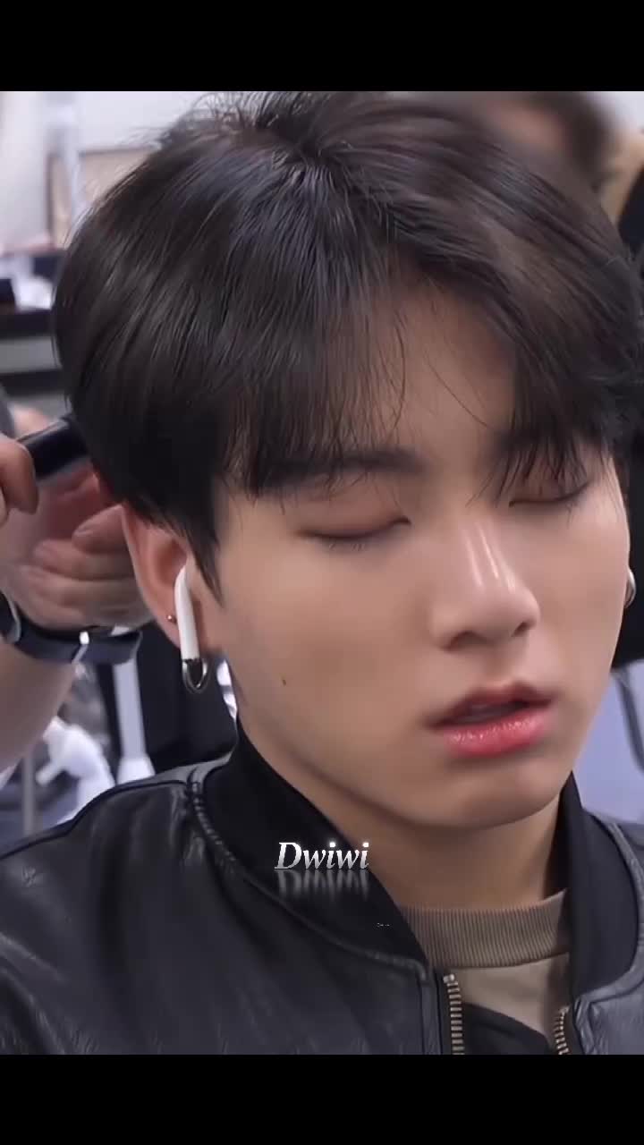 @Dwiwi