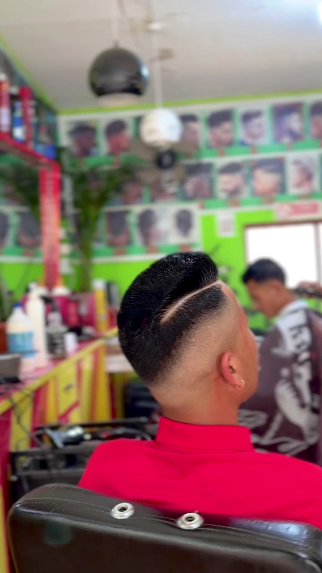 @gwaltar shyam vai hair cutting