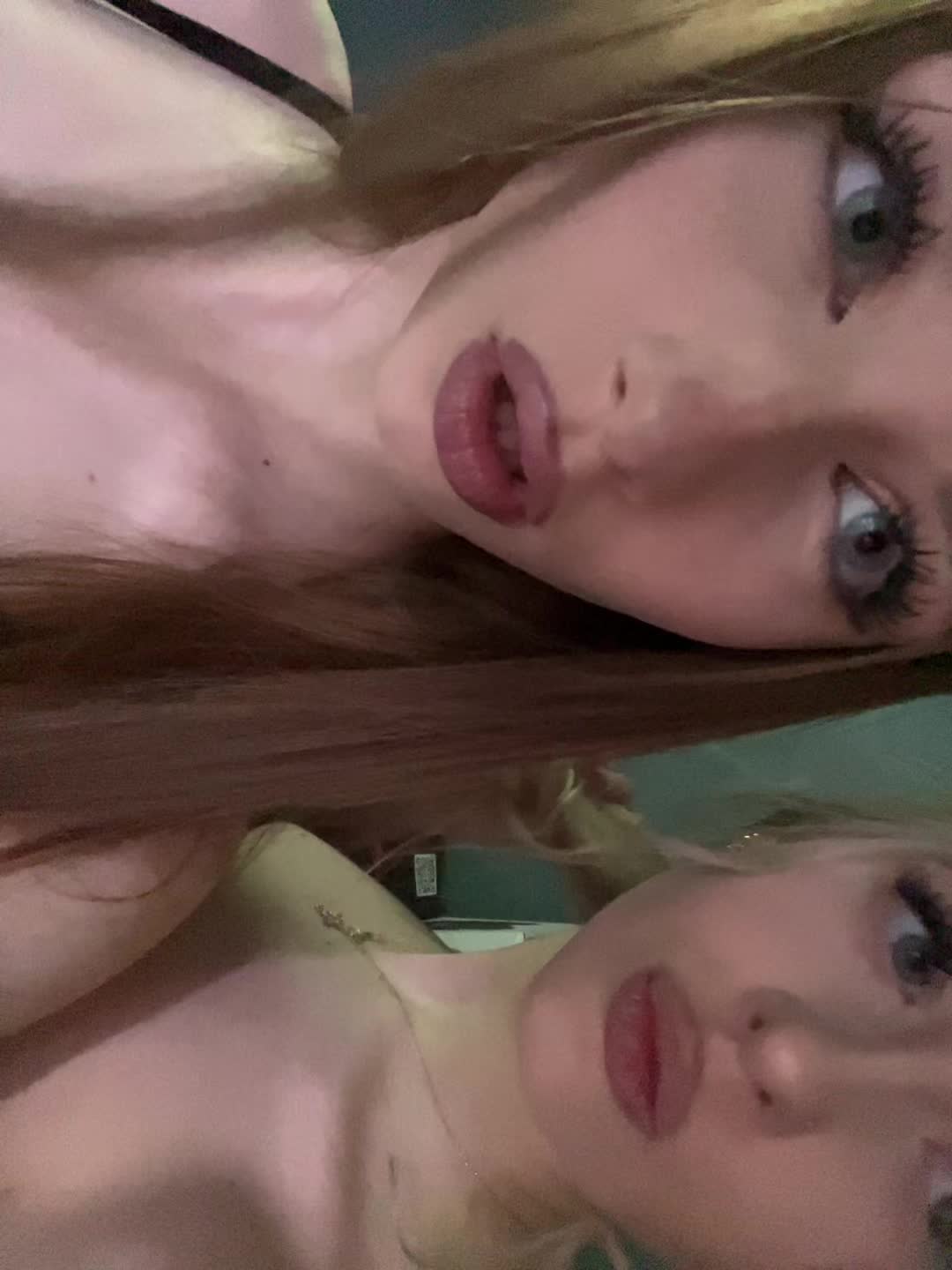 @викуля🍃