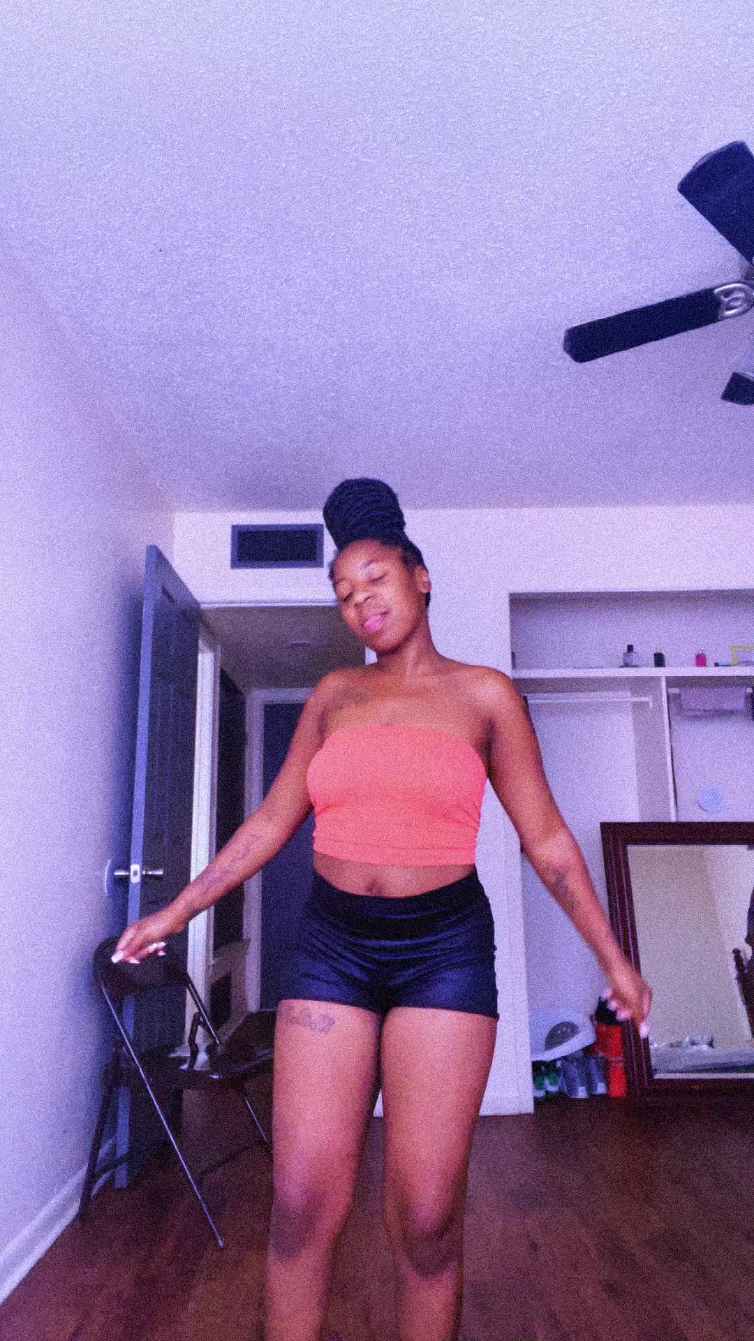 @KaylaBug18