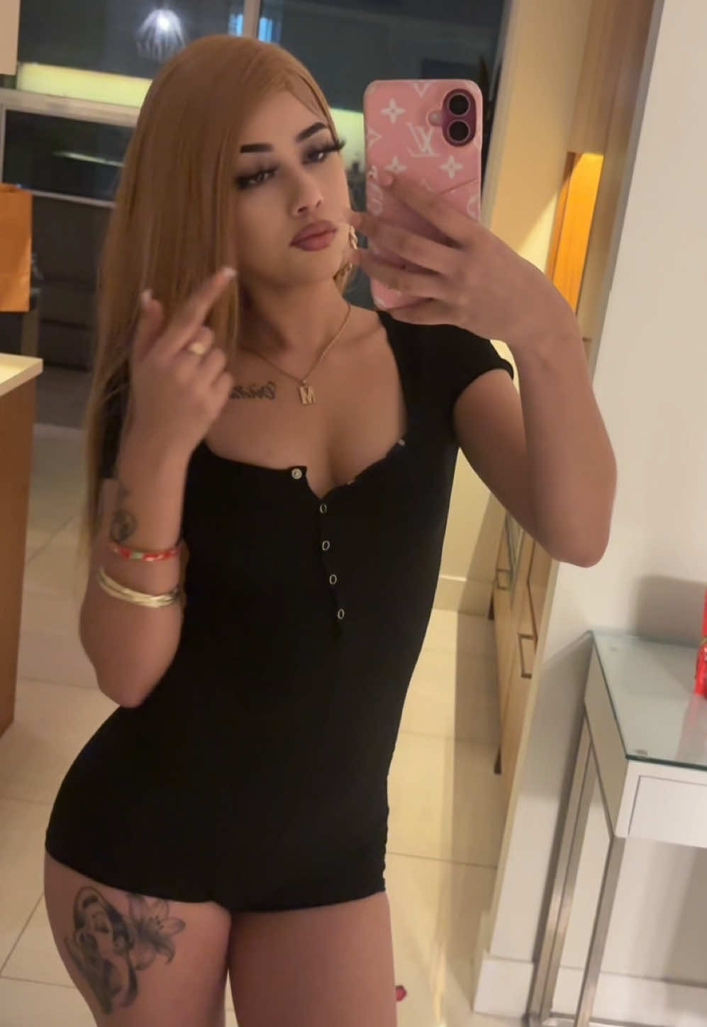 @♛