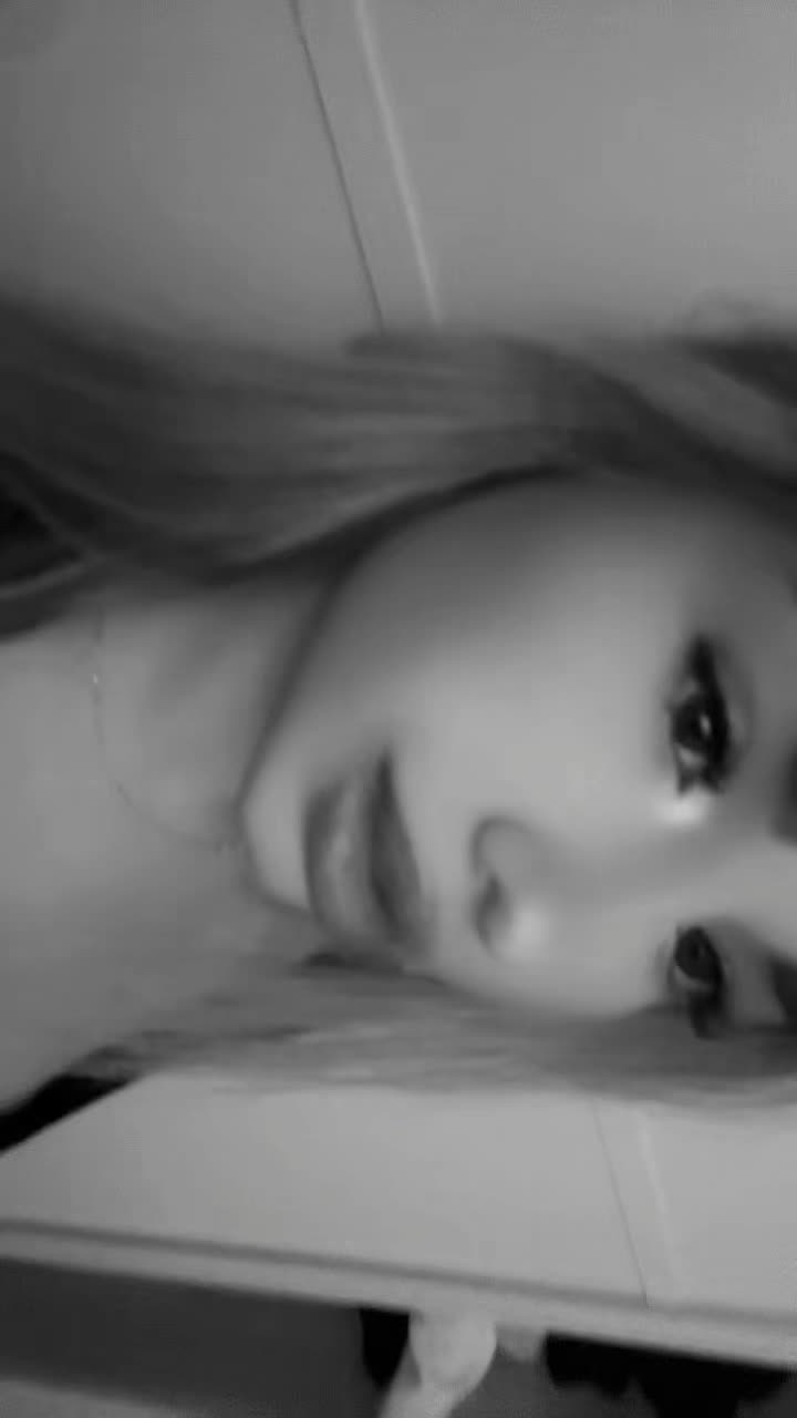 @andjela