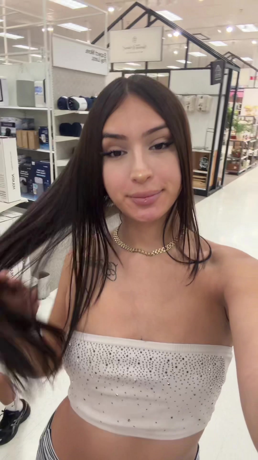 @therealplugswife