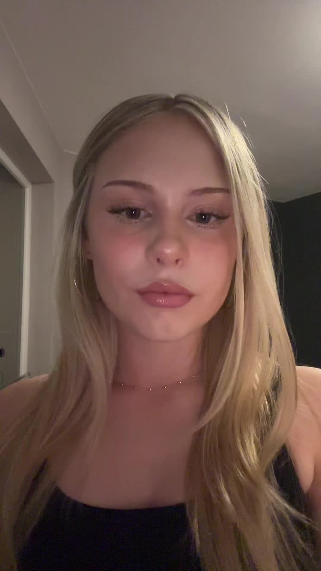 @lenika