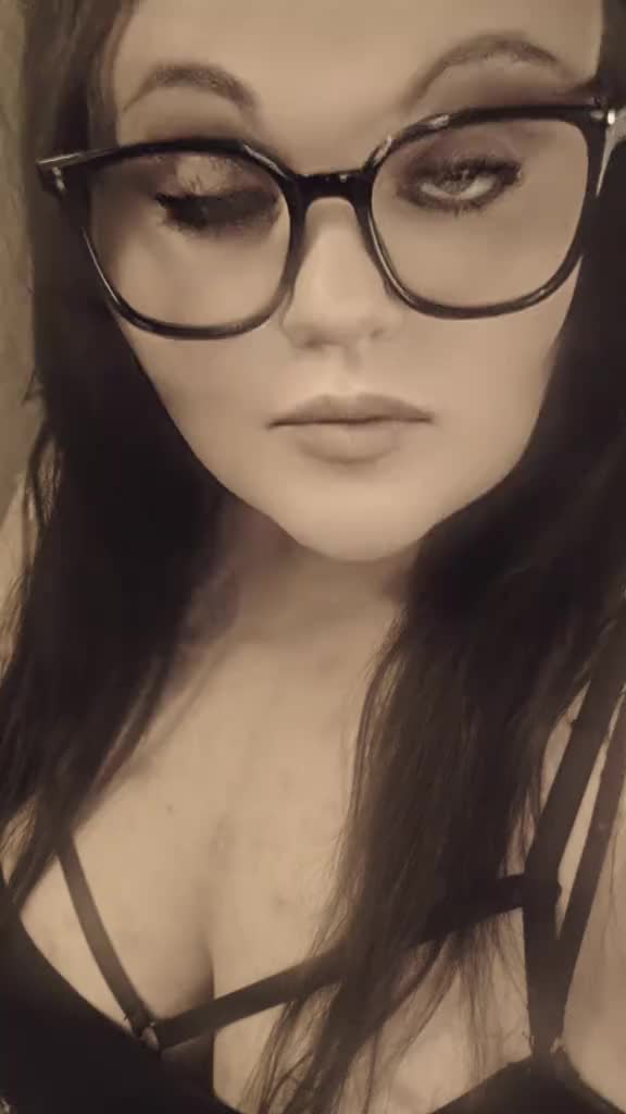 @)☆(𝒀𝒐𝑮𝒊𝒓𝒍𝑲𝒂𝒚𝒄𝒆𝒆)☆(