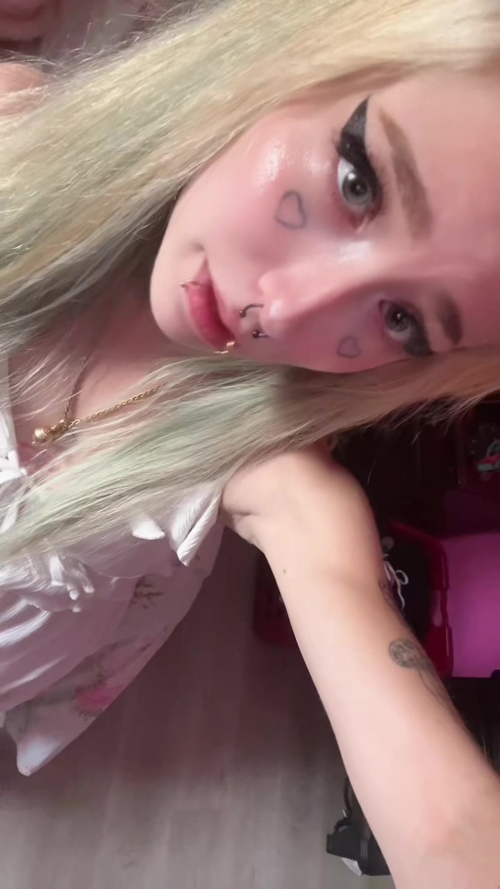 @Gothic Hippie