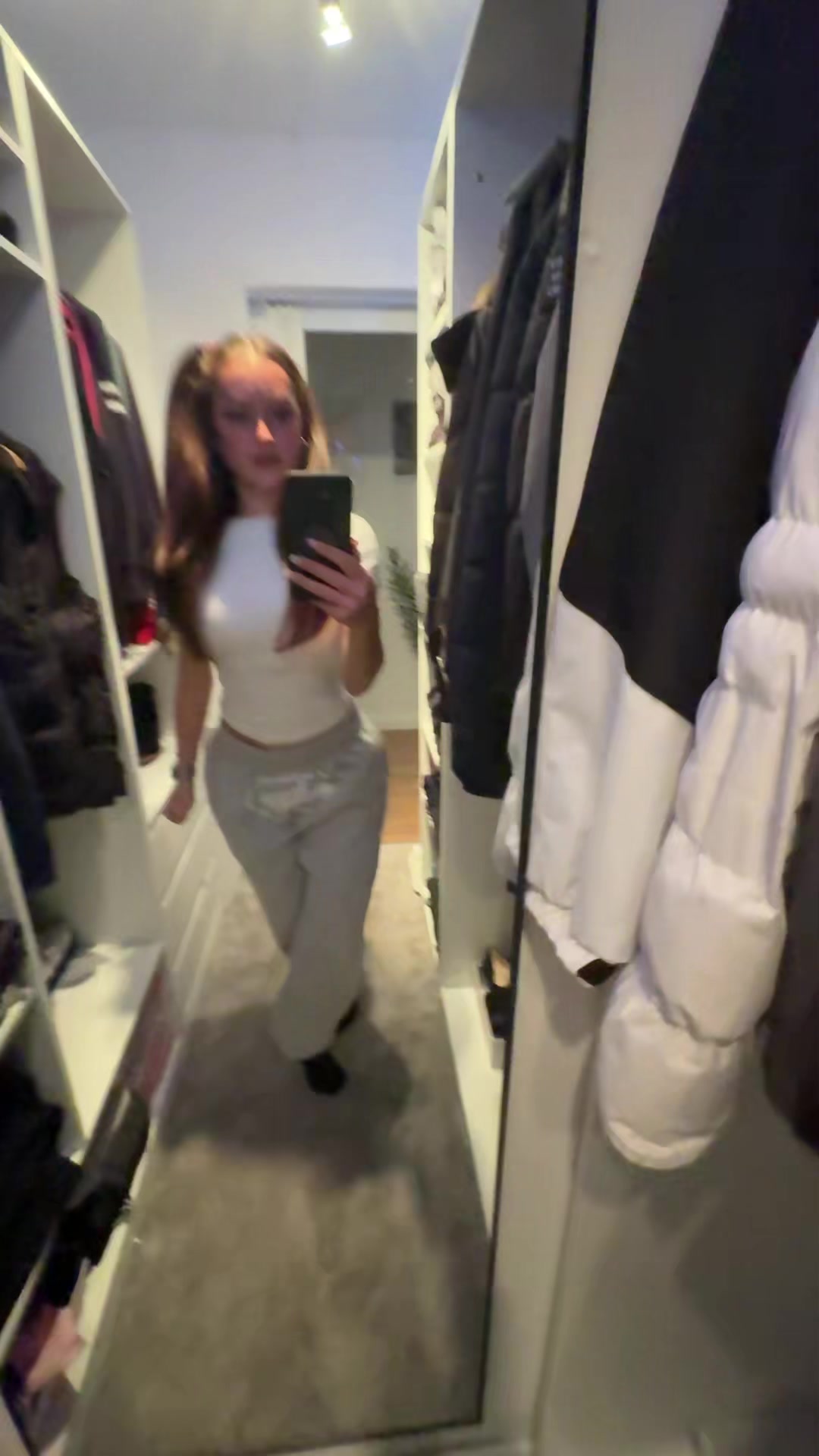 @𝐇𝐀𝐍𝐍𝐀𝐇𝐋𝐔𝐈𝐒𝐈𝐄𝐍𝐍𝐄