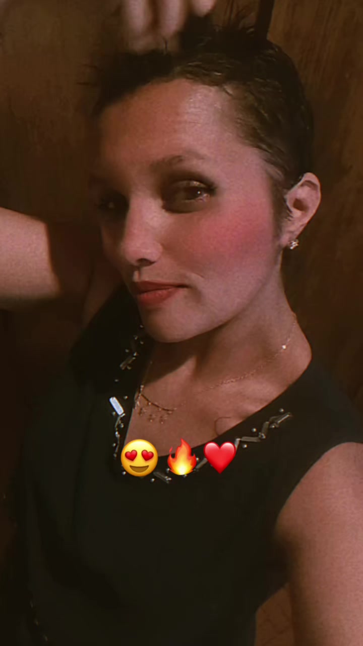 @alinelimas