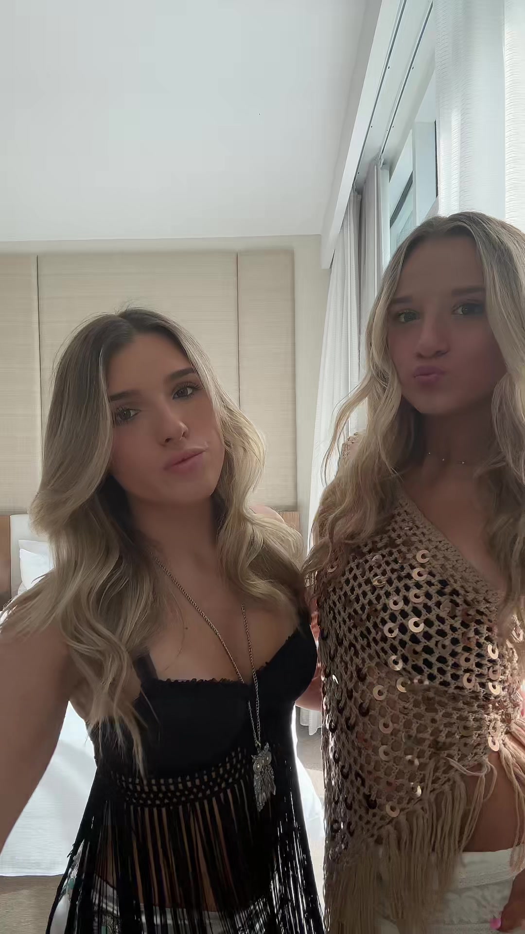 @lauradallax