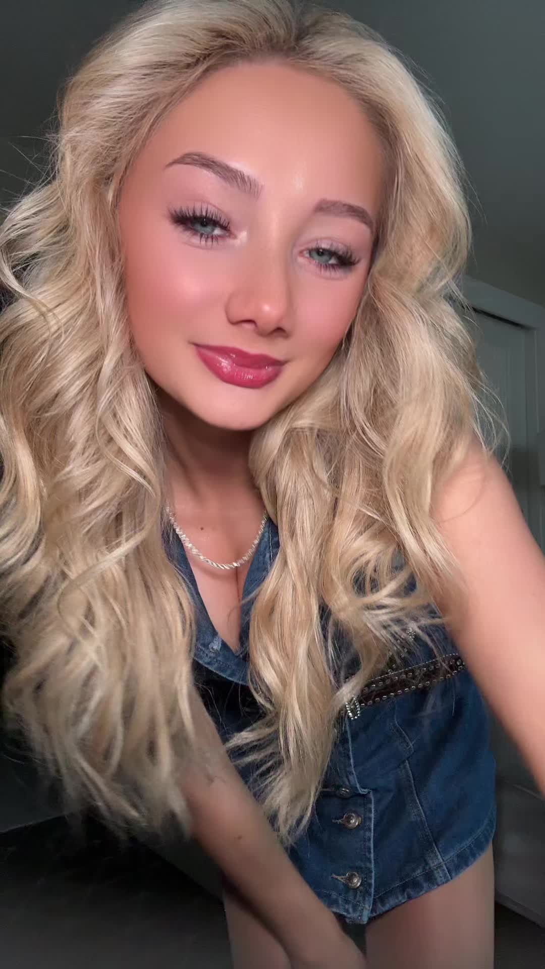@Anna💜