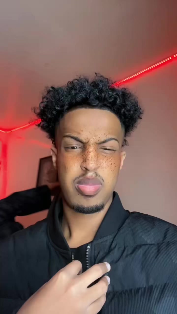 @𝙅𝙀𝙀𝙕 🦁🫡