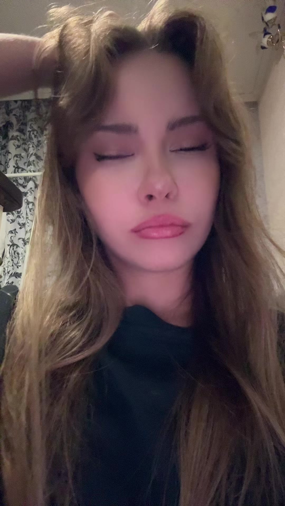 @Ari