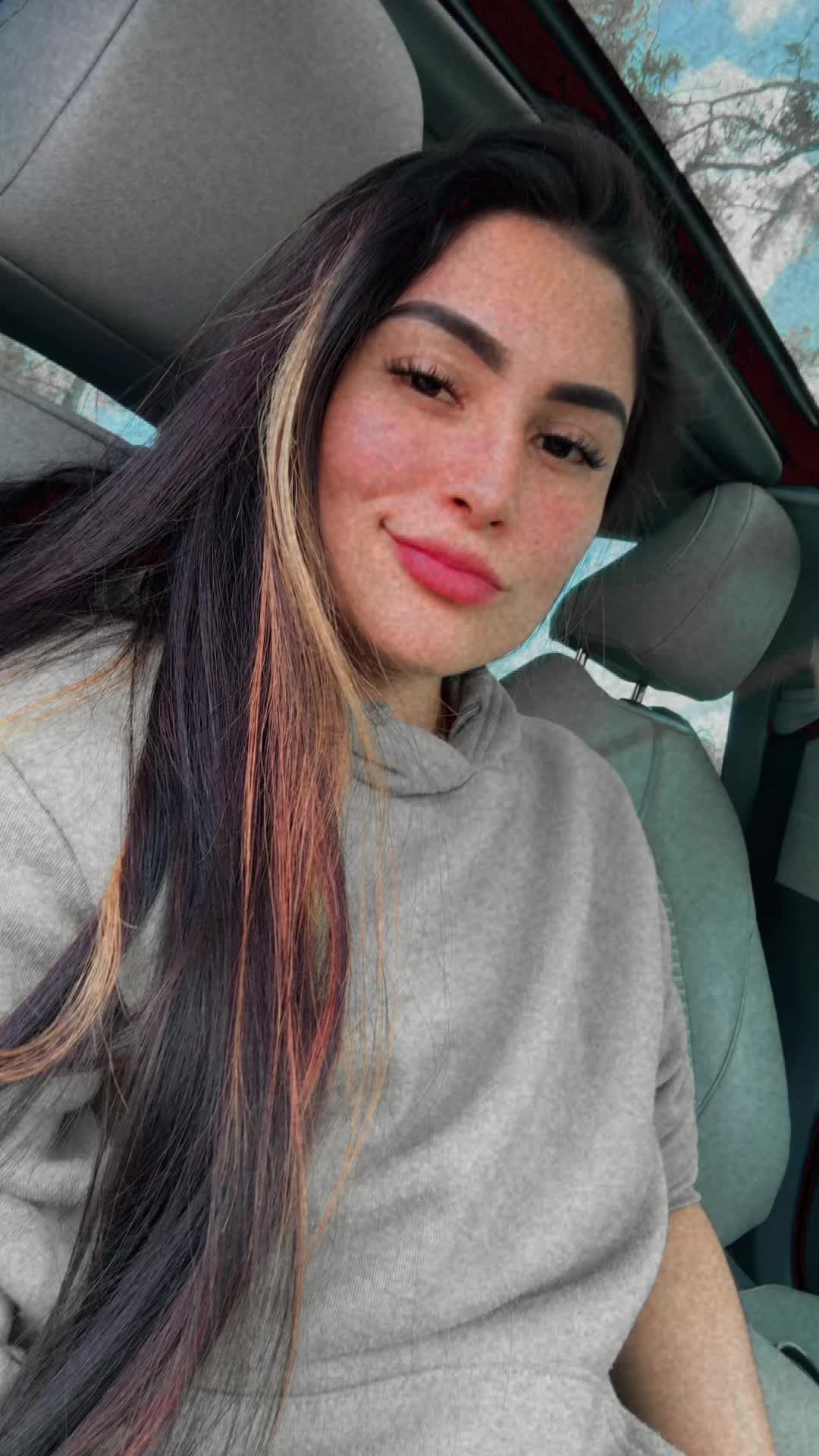 @andreeaj25