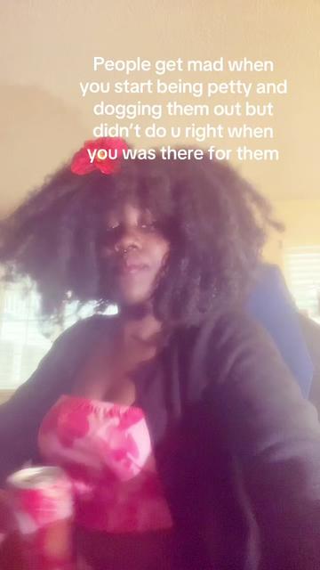@Leeleezworld💚💙