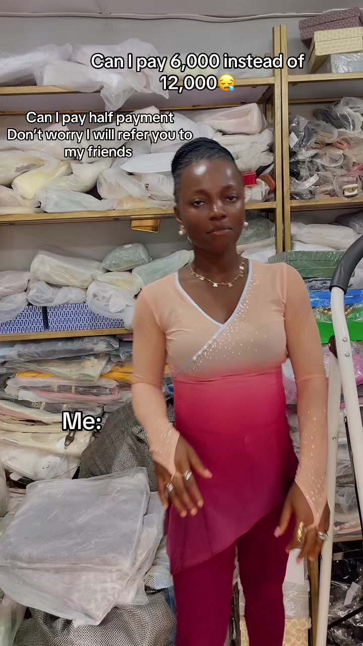 @BAGS/SLIPPERS VENDOR IN SANGO