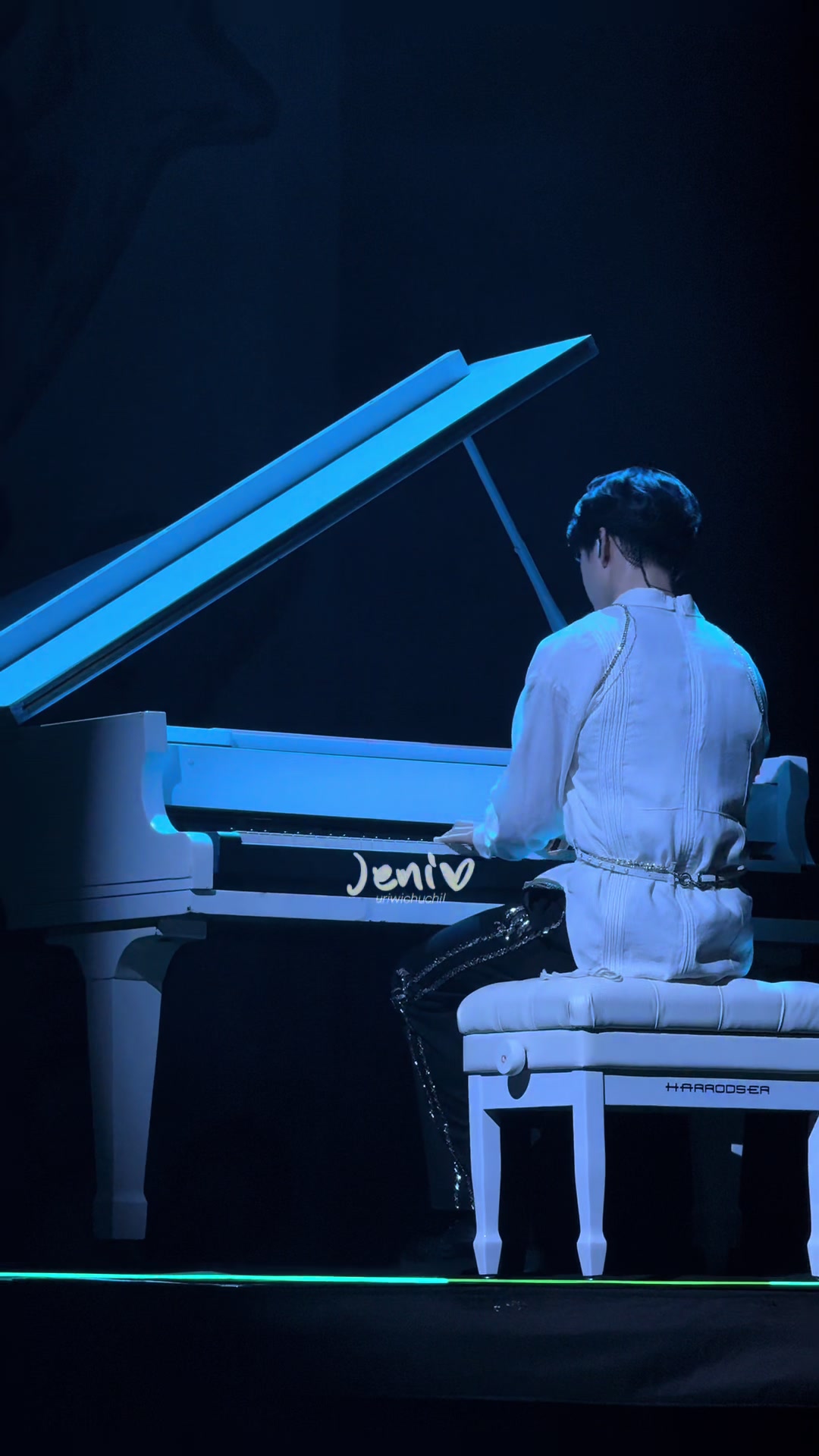 @꒰ა jeni¹²⁷໒꒱