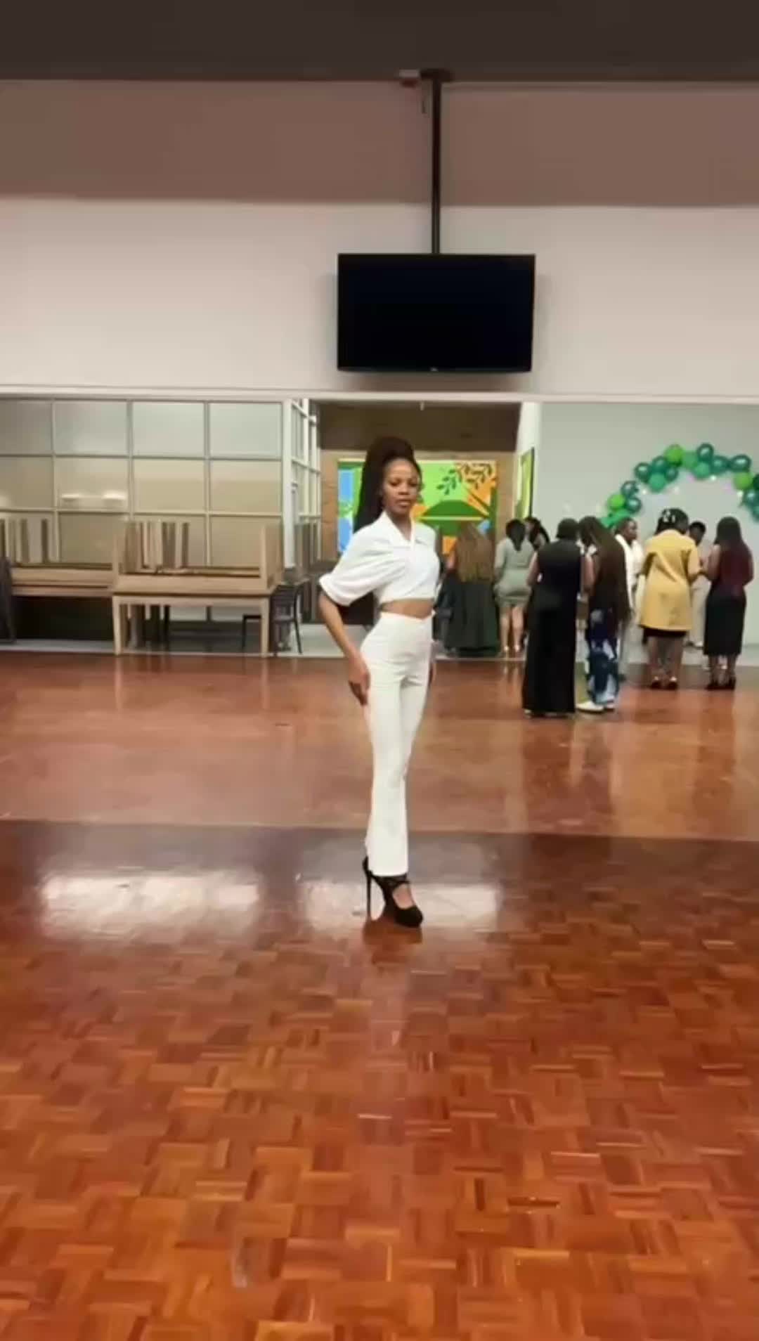 @Alice.L