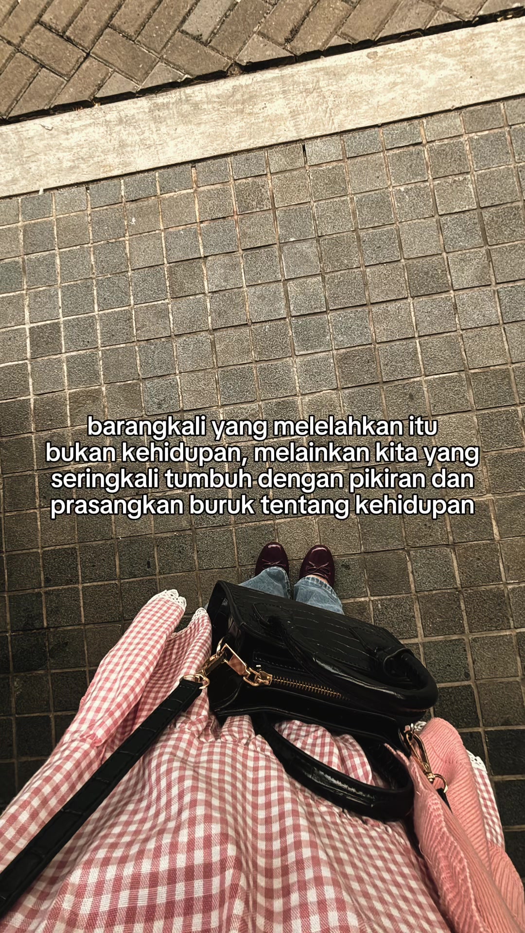 @Dari Kontak Anda