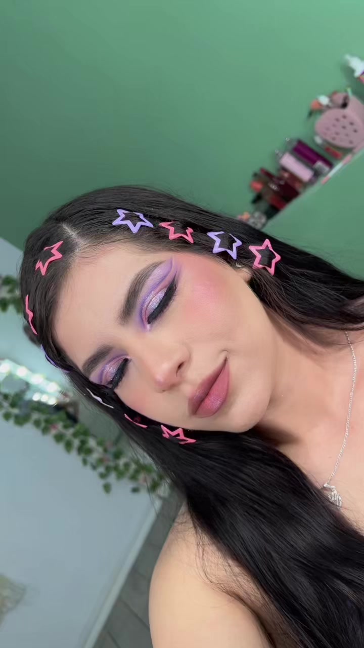 @Luz Estrada 🐺🖤