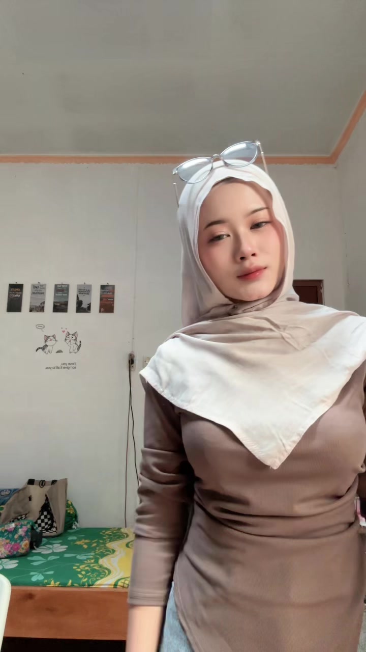 @riaraa_