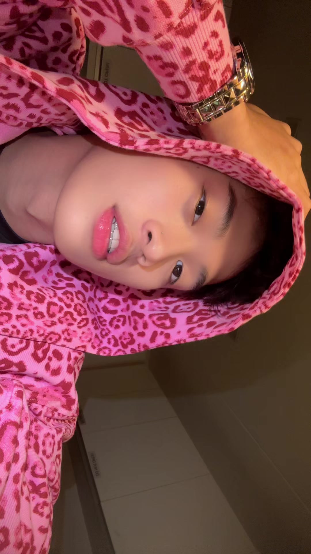 @AKX3.