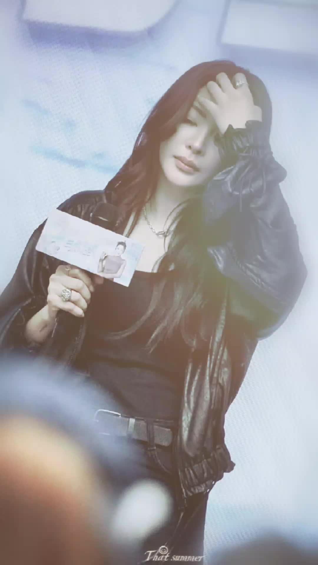 @i_am_loisa