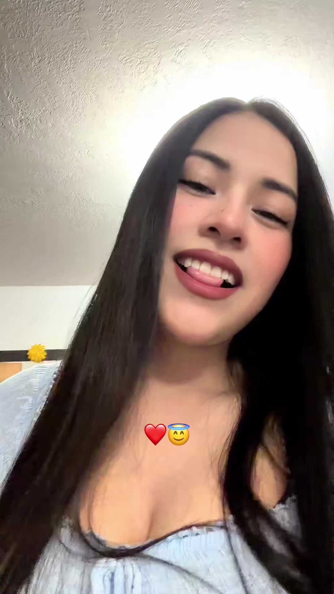 @Neyda Guzmán 🦋