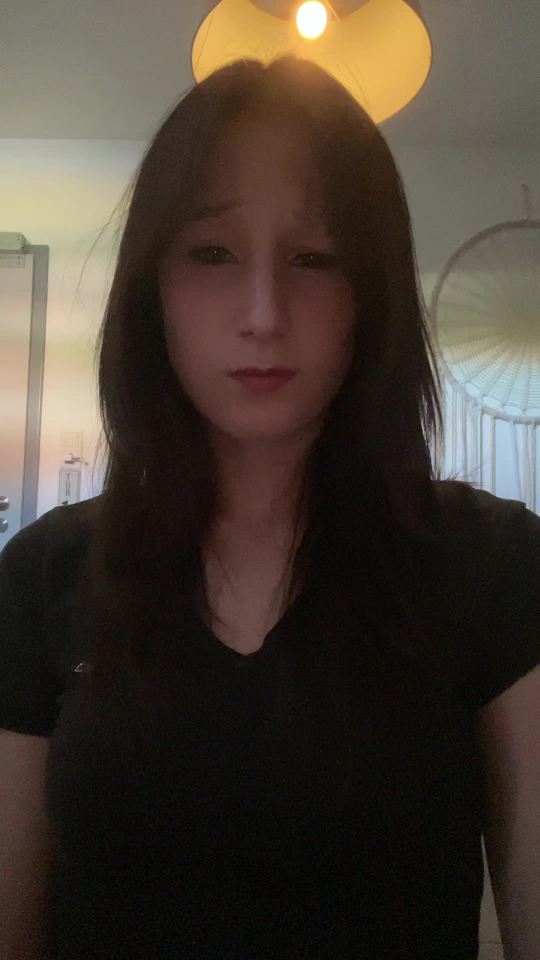 @👩🏽&zwj;❤️&zwj;💋&zwj;👩🏽