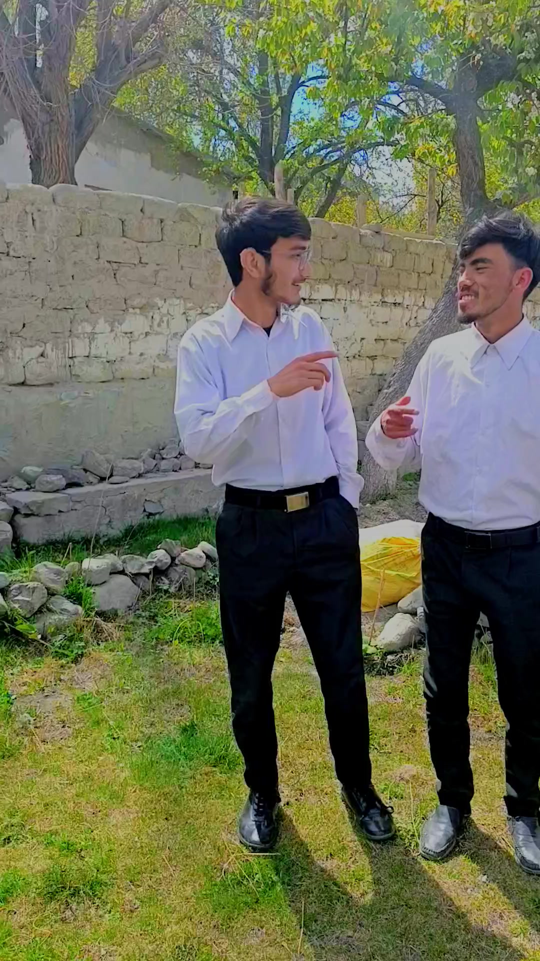 @یاسر علی بلتستان