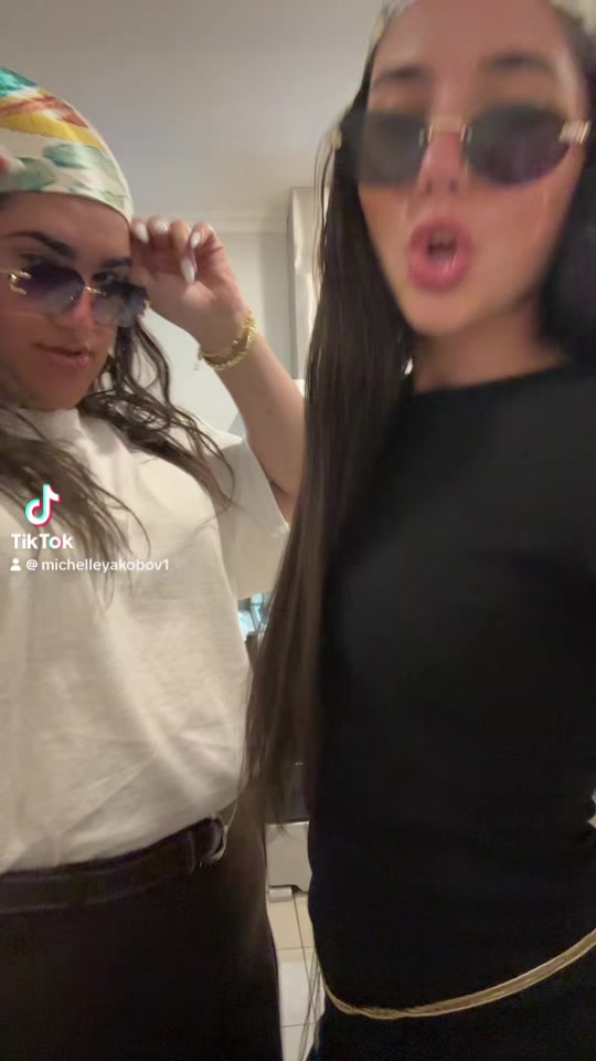 @hot_jewish_mess