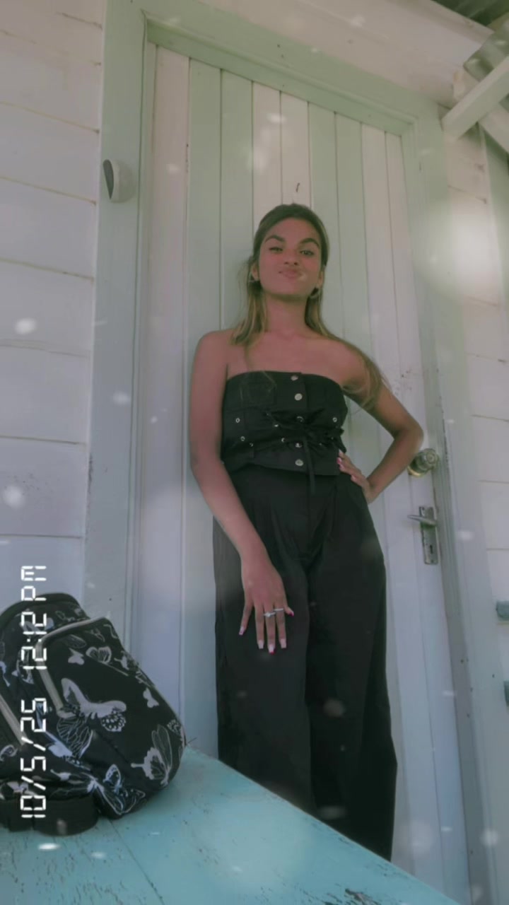 @aneesarohoman0