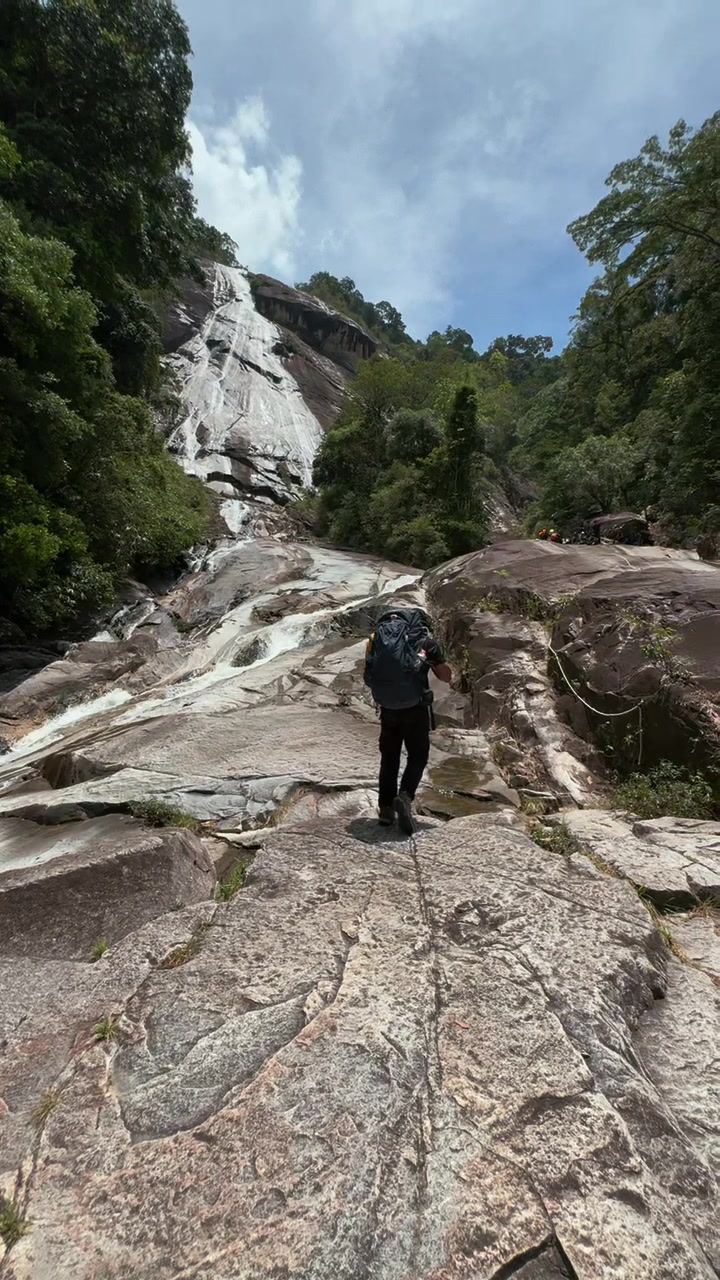@Mokzzz