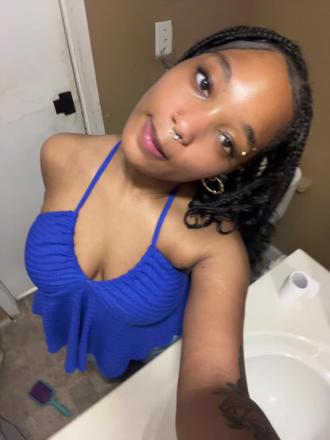 @ariaughnnn