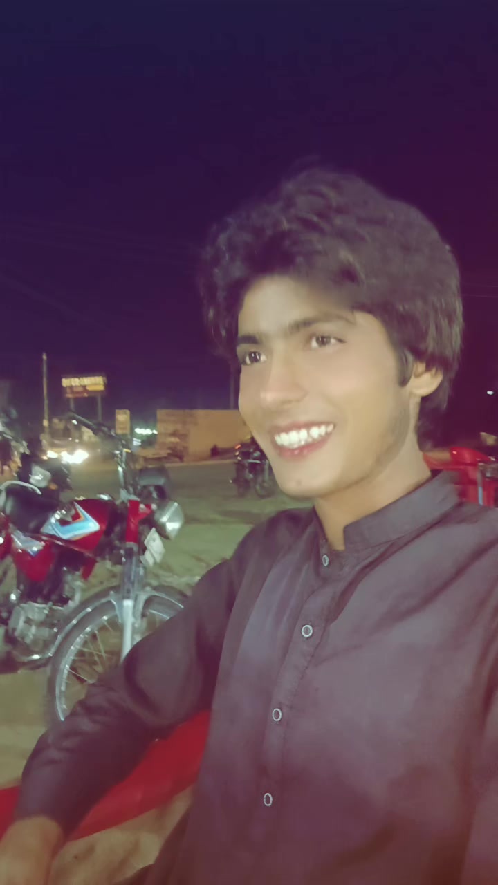 @🤴خان💫