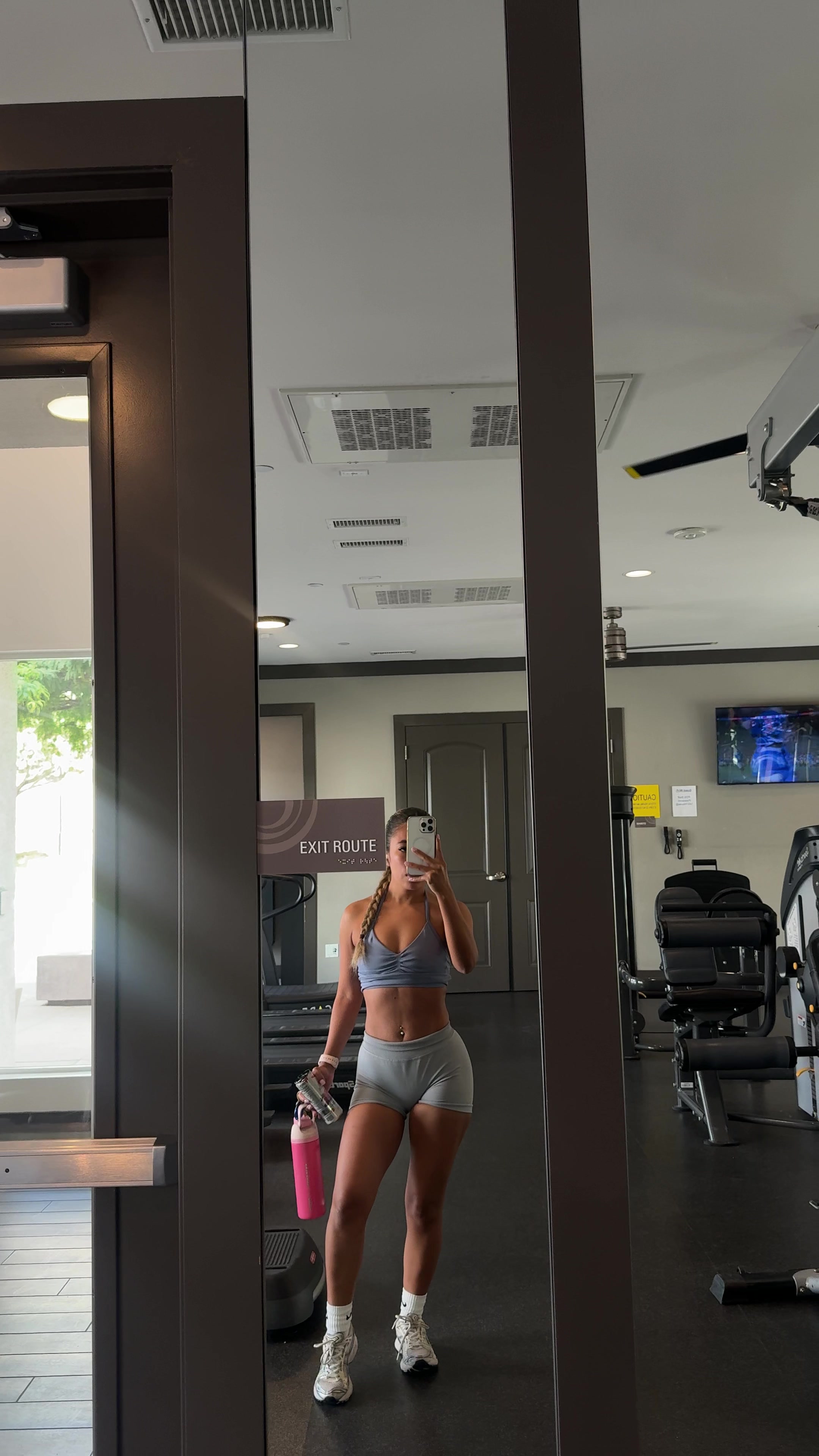 @ana_anguiano
