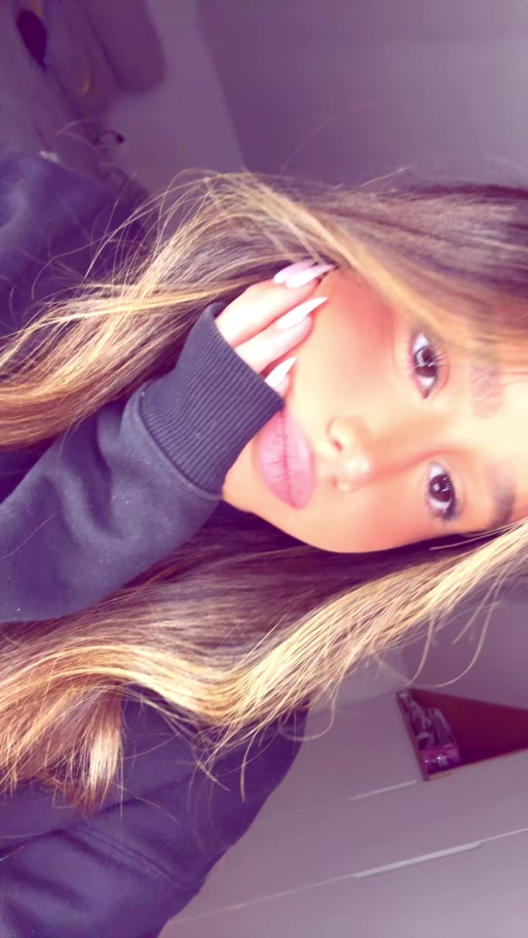 @𝐋𝐈𝐀𝐍 𝐇𝐀𝐒𝐒𝐎𝐍