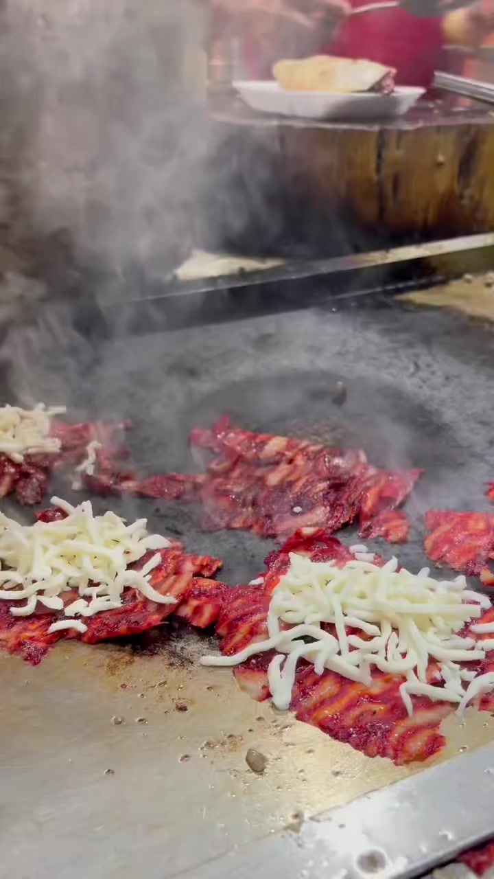 @tolucastreetfood