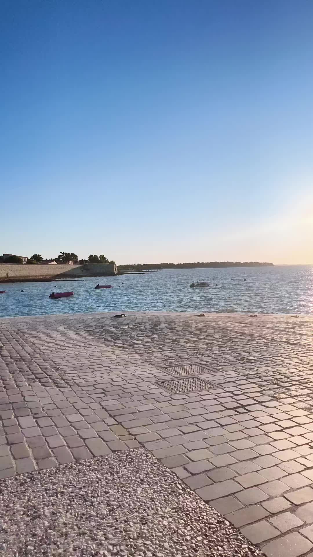 @Râ 🔆🦅♀️
